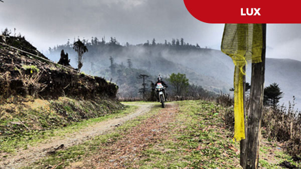 BHUTAN – MOTOCYKLEM W KRÓLESTWIE GRZMIĄCEGO SMOKA