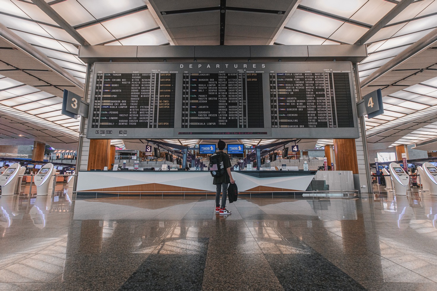 Airport departures haul